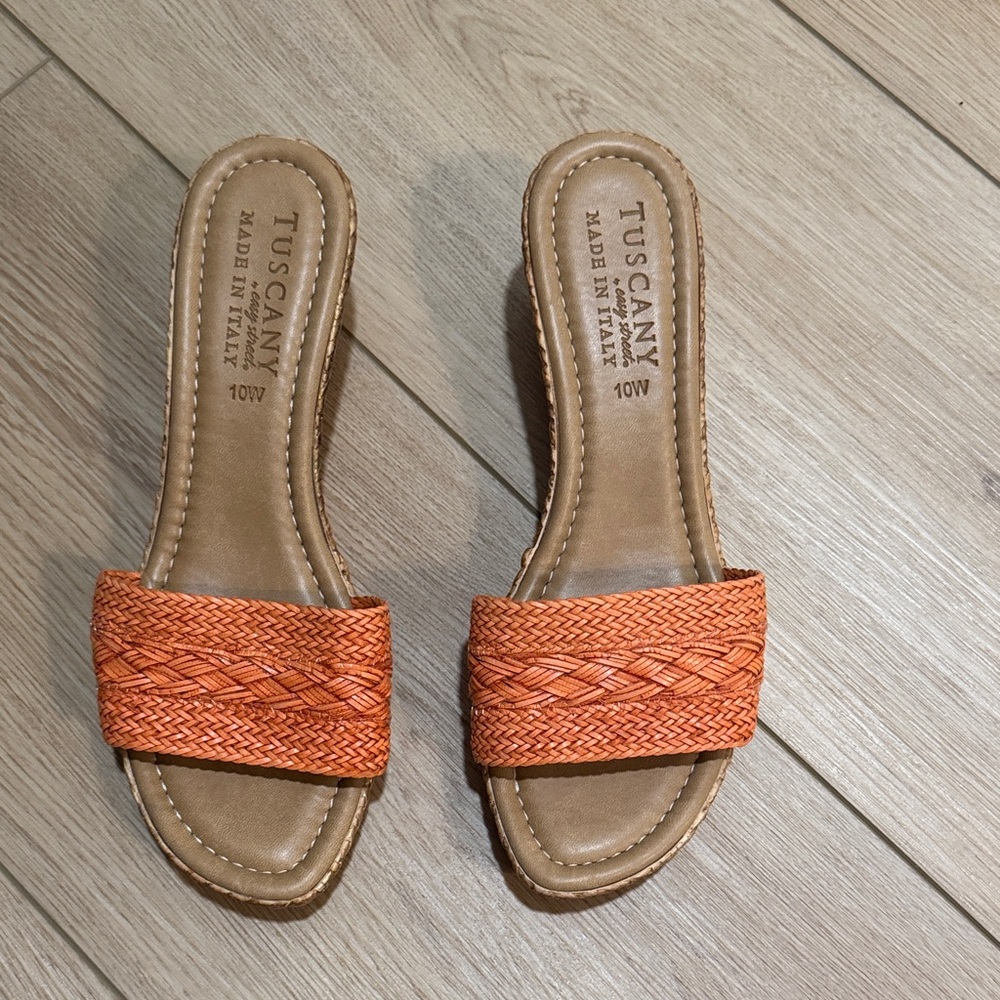 Tuscany by Easy Street Coral Women's Woven Sandals
